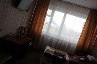 Отель Усть-Каменогорск Отель Усть-Каменогорск Стандартный двухместный номер с 2 отдельными кроватями-1